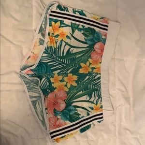 Tropical shorts